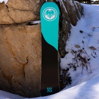 Never Summer - Women’s 2027 Infinity Snowboard